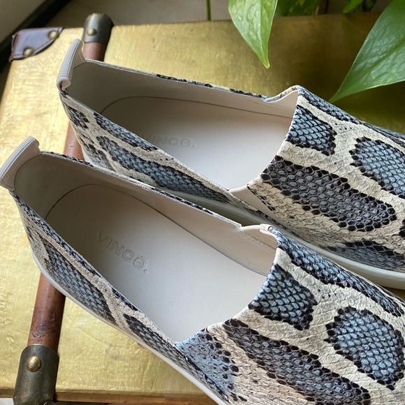 Vince Saxon - 2 H0081L2401 animal print slip on shoes sneakers - Picture 8 of 12